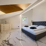 App 301 Palazzo Cavour *