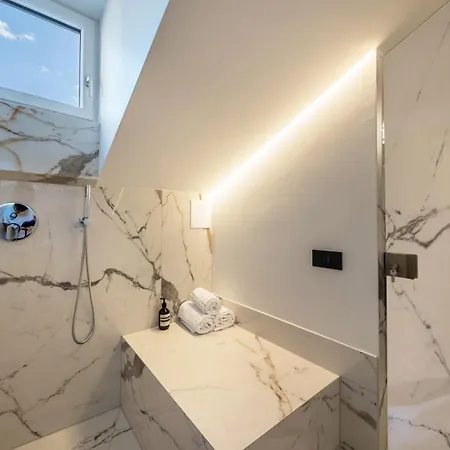 App 301 Palazzo Cavour Apartman